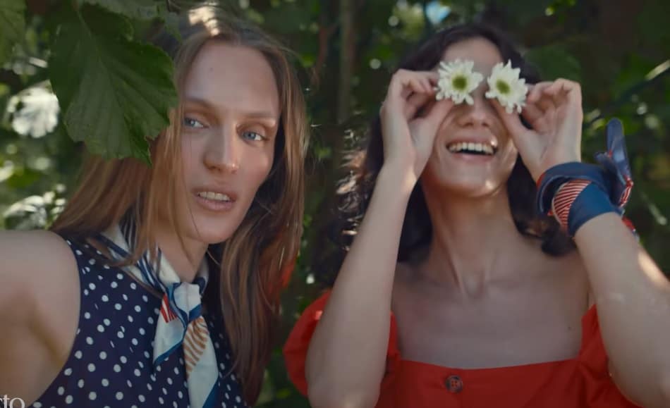 Defacto reklamı Elbise Mevsimi Her ruhun bir rengi var şarkı sözleri