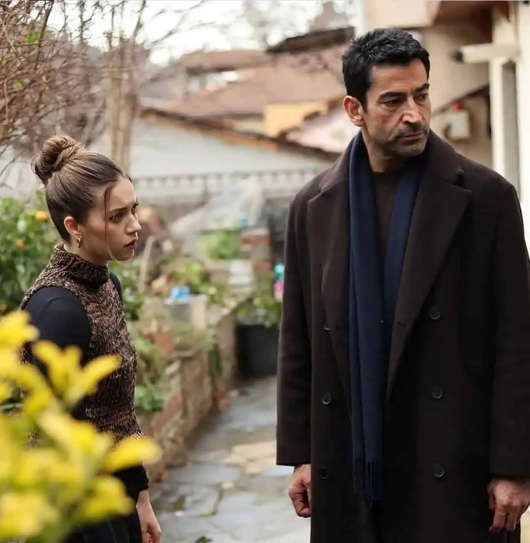 24 Şubat abi dizisi 7.bölüm kıyafetleri Çağla