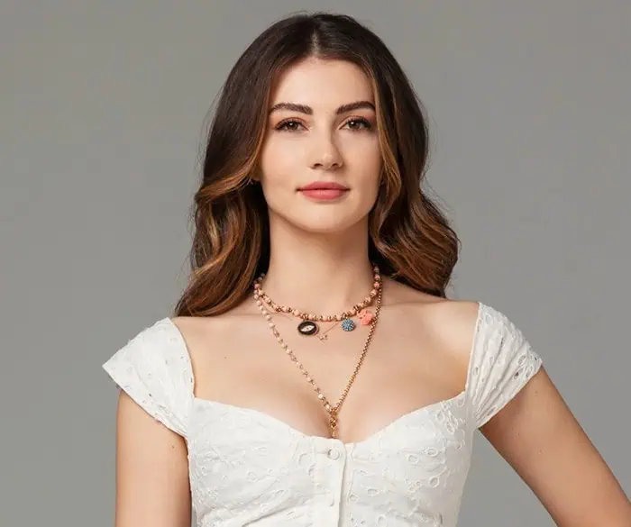 Burcu Özberk Organize İşler Karun Hazinesi Dizisinde Ceylan rolünde