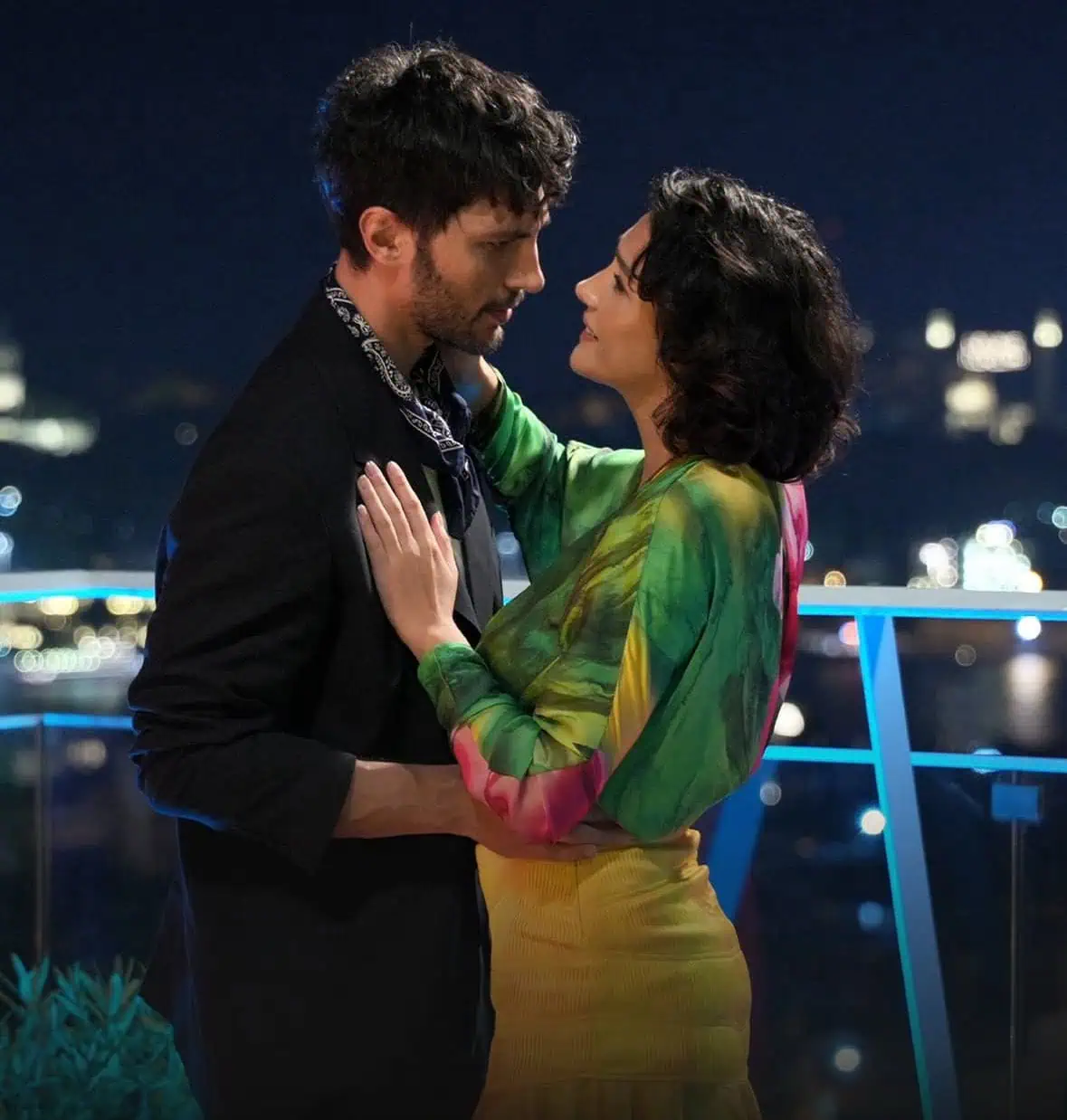Halef Köklerin Çağrısı Dizisi Melek Kıyafetleri Aybüke Pusat