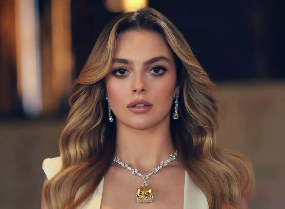 Tutku Oyunları Dizisi Oyuncuları Konusu (Netflix)