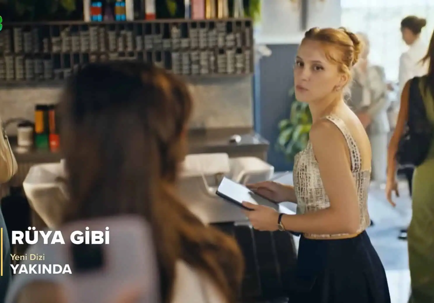 Rüya gibi dizisi Çiğdem kıyafetleri