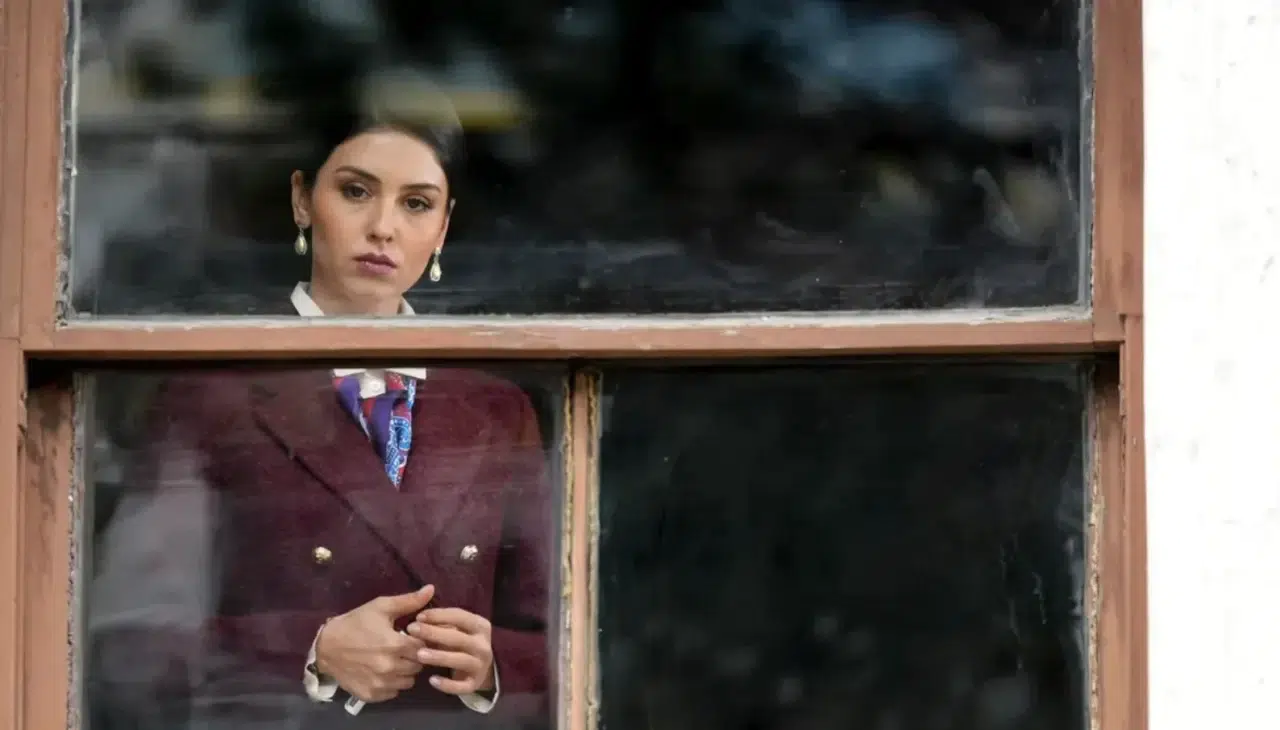 Sevdiğim Sensin Dizisi Feride Kimdir? Kim İçin Geldi?