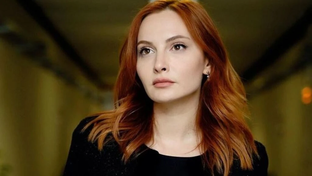 Başak Gümülcinelioğlu Kimdir? Nereli? Oynadığı Diziler?